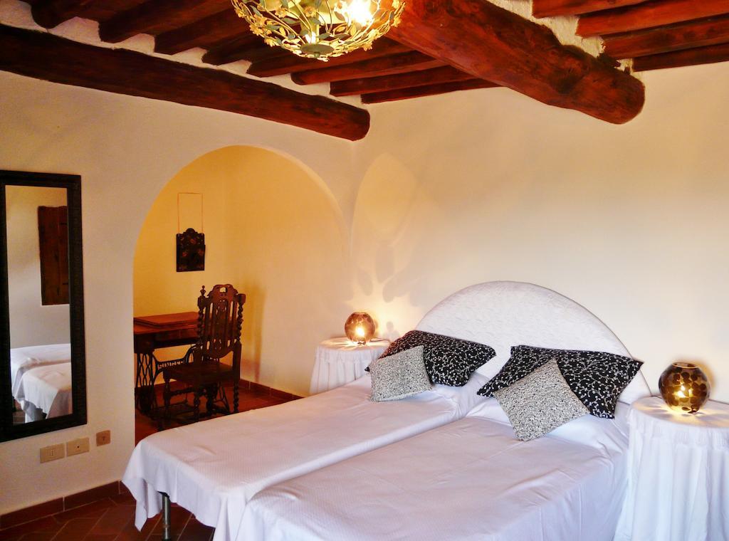 Podere Patrignone Vendégház Castellina in Chianti Szoba fotó